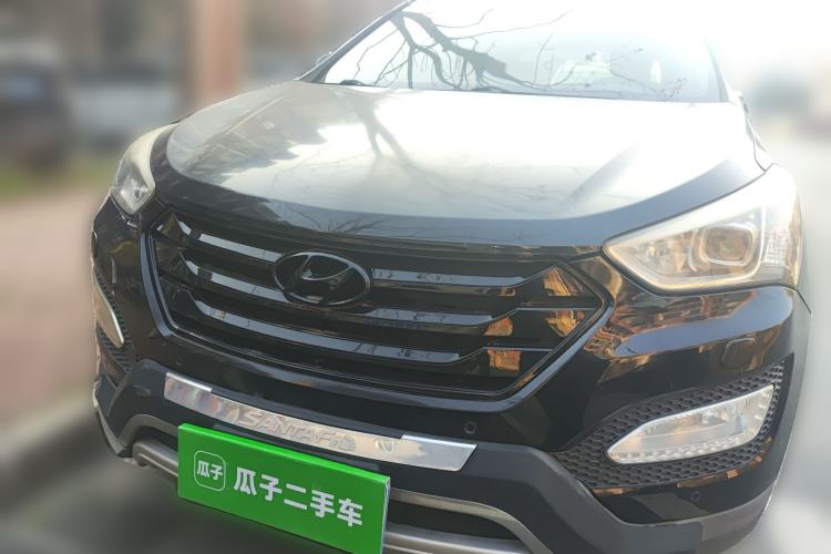 Used Hyundai Santa Fe 2013 2.0T Automatic All-Wheel Drive Top Trim