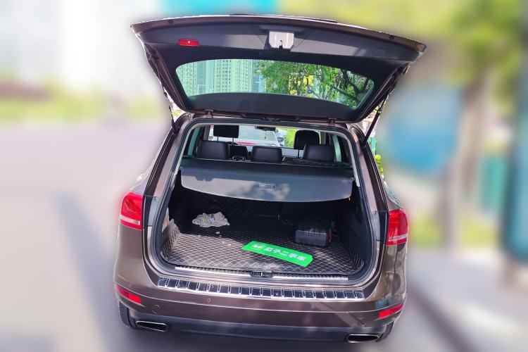 Used Volkswagen Touareg 2011 3.0 TSI High-End Version
