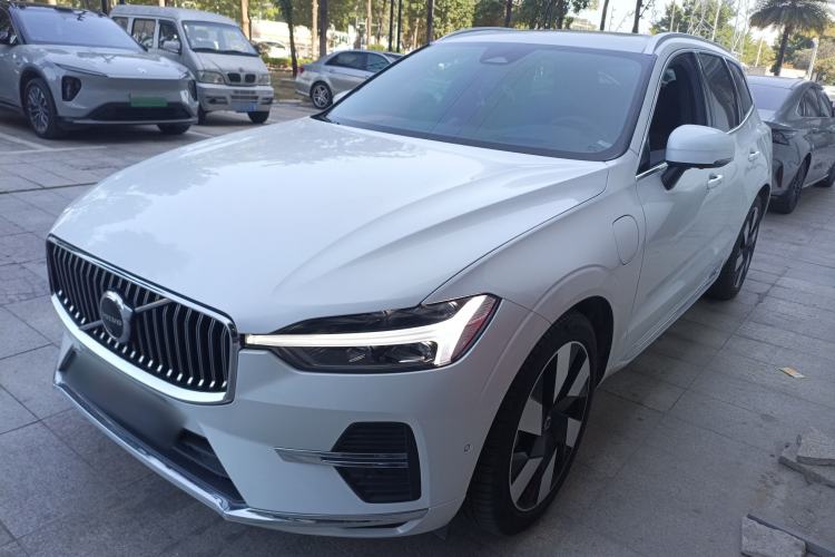 Used Volvo XC60 New Energy 2025 Plug-in Hybrid Long-Range All-Wheel Drive Smart Luxury Edition