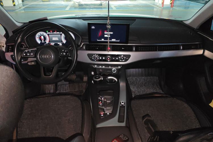 Used Audi A4L 2022 40 TFSI Fashion Dynamic Model
