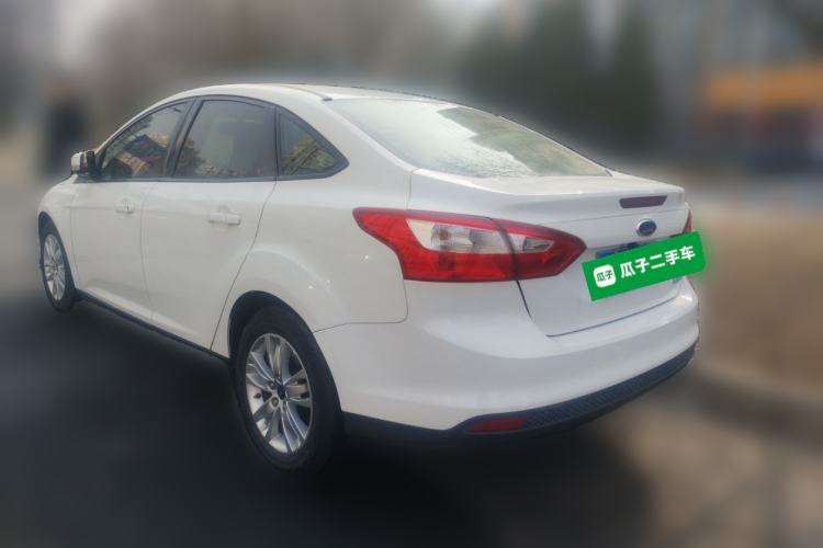 Used Ford Focus 2015 Sedan 1.6L Automatic Comfort Model
