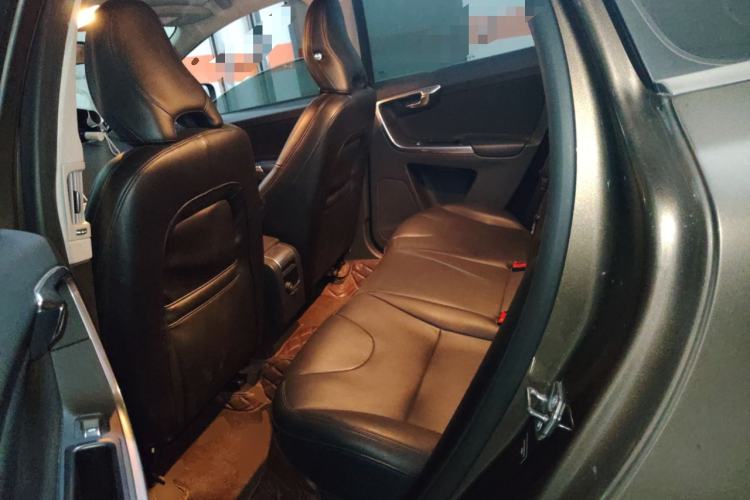 Used Volvo XC60 2016 T5 Smart Drive Edition Left Rear Seat