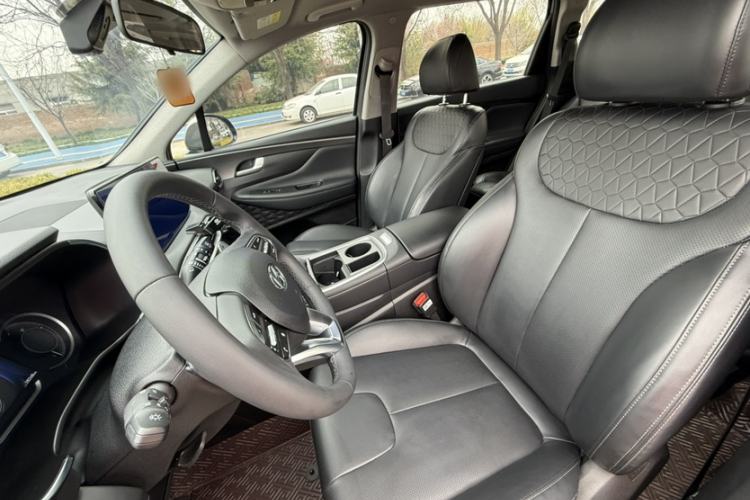 Used Hyundai Santa Fe 2023 Traveler 380T GDi Automatic Two-Wheel Drive GLX Elite Edition