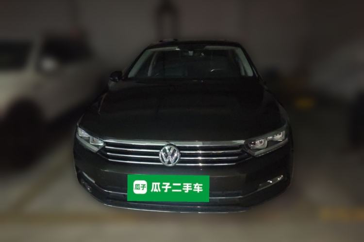 Used Volkswagen Magotan 2017 330TSI DSG Luxury Model