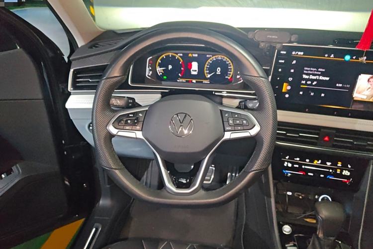 Used Volkswagen Tiguan L 2024 330TSI Automatic Two-Wheel Drive R-Line Enhanced Edition
