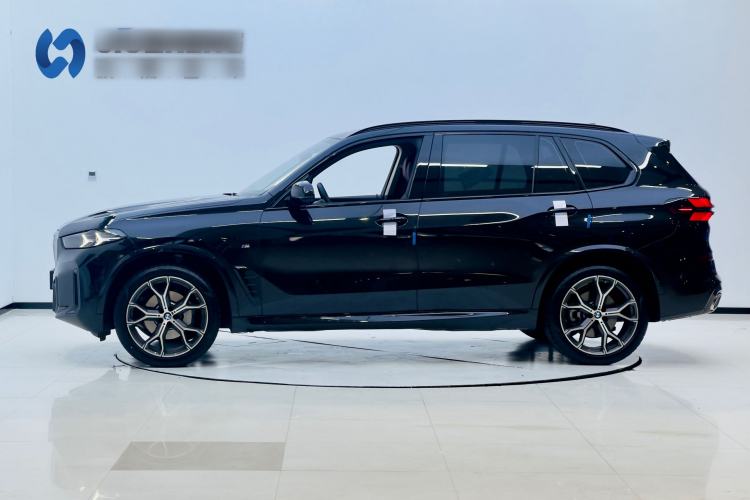 Used BMW X5 2023 xDrive 30Li Luxury M Sport Night Edition Package
