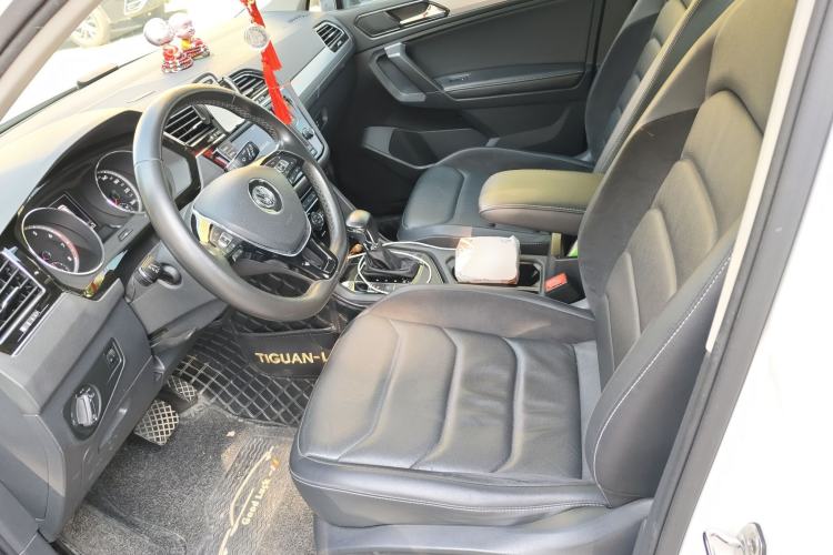 Used Volkswagen Tiguan L 2017 330TSI Automatic Two-Wheel Drive Luxury Edition
