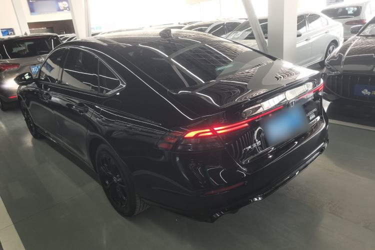 Used Honda Accord 2025 Sport Series 260TURBO Luxury Edition Rear Left 45 Deg