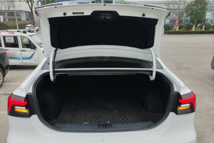 Used Roewe i6 MAX 2020 300TGI Automatic Sporty Cool Edition