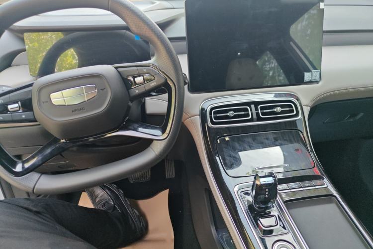 Used Geely Auto FX11 2025 4th Generation 1.5TD DCT – The Start
