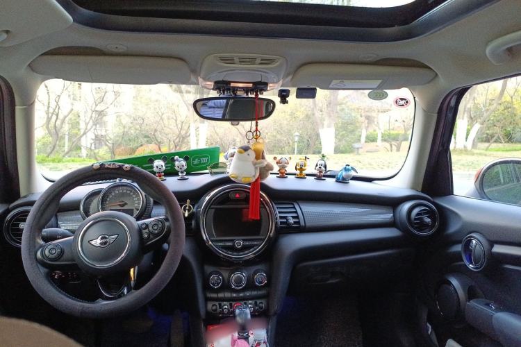 Used MINI 2016 1.5T COOPER Five-Door Edition Headliner