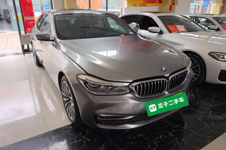 Used BMW 6 Series GT 2019 630i Luxury Design Package Front Right 45 Deg