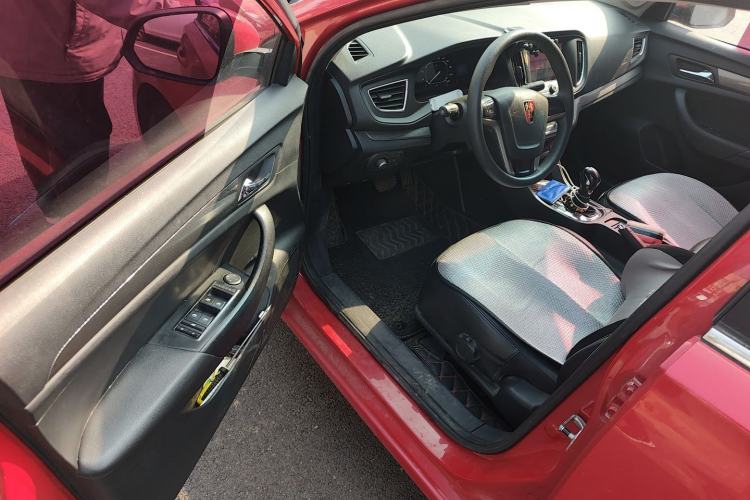 Used Roewe 360 2015 20T TST Deluxe Edition
