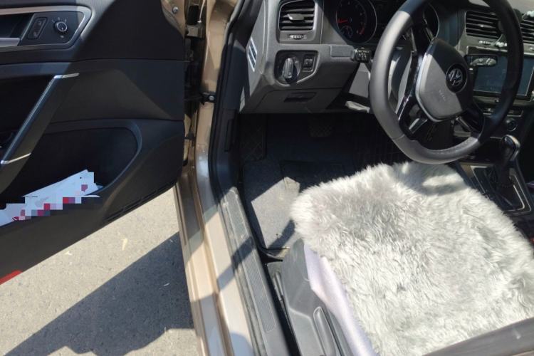 Used Volkswagen Golf 2016 1.6L Automatic Comfort Model
