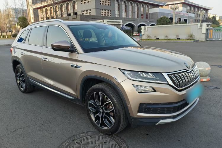 Used Skoda Kodiaq 2019 Facelifted TSI380 7-Seater All-Wheel-Drive Luxury Enjoyment Edition China VI Standard