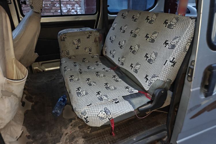 Used Wuling Zhiguang 2010 1.0L New Version Practical Edition with Short Body