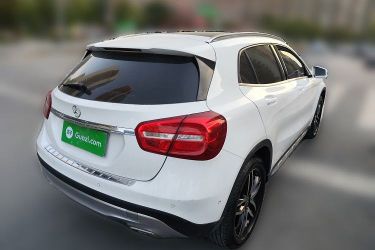 Used Mercedes-Benz GLA 2017 GLA 220 4MATIC Fashion Model
