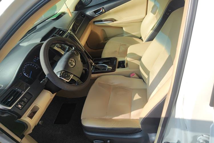 Used Toyota Camry 2016 2.5G 10th Anniversary Deluxe Navigation Edition
