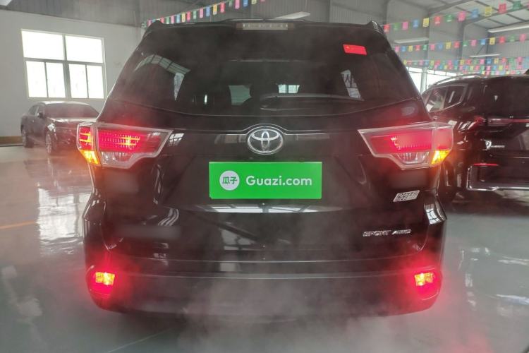 Used Toyota Highlander 2017 2.0T Four-Wheel Drive Luxury Edition 7 Seats