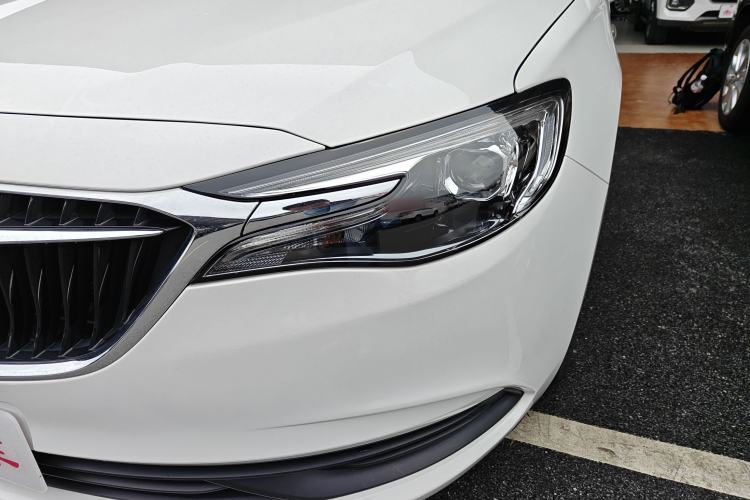 Used Buick GT 2021 Revised Version Flagship 1.5L Automatic Elite Edition Left Front Headlight