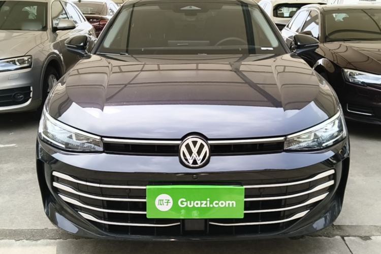 Used Volkswagen Passat 2025 Pro 380TSI Dragon Edition
