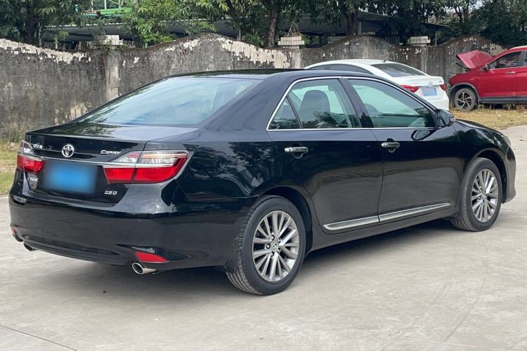 Used Toyota Camry 2016 2.5G 10th Anniversary Deluxe Navigation Edition Exterior 5