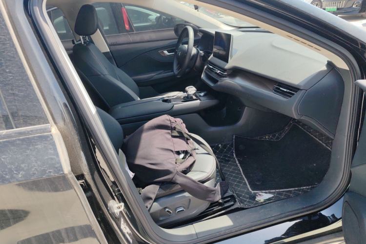 Used Hongqi E-QM5 2021 Charging Version Flagship Edition
