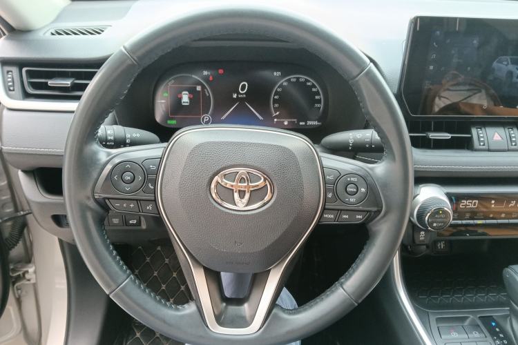Used Toyota Wildlander 2023 Dual-Motor 2.5L E-CVT Two-Wheel Drive Luxury PLUS Edition Steering Wheel