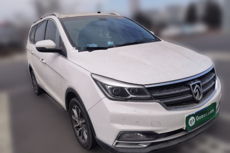 Used Baojun 730 2017 1.5T DCT Flagship Model 7 Seats China V Emission Standard Front Right 45 Deg