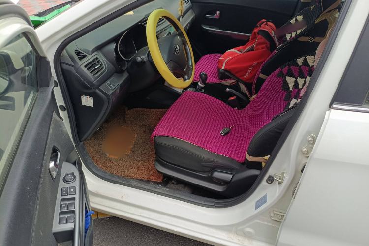 Used Kia K2 2015 Sedan 1.4L MT GLS