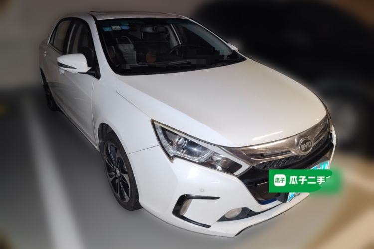Used BYD Qin New Energy 2015 1.5T Dual-Crown Flagship Edition
