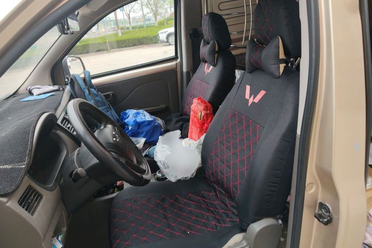 Used Wuling Rongguang V 2018 1.5L Practical Version Left Front Seat