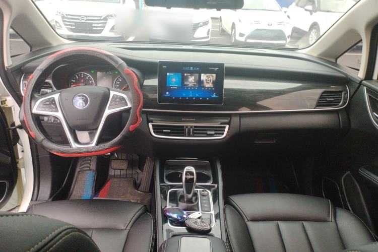 Used BYD Song MAX 2019 1.5T Automatic Smart Connect Ruiyi Model 7 Seats China V Emission Standard Center Console