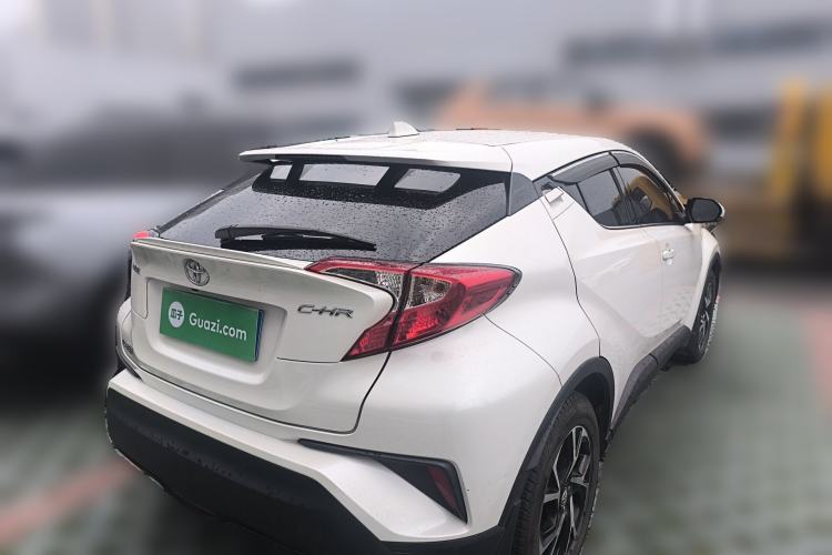 Used Toyota C-HR 2018 2.0L Leading with Sunroof China V Standard Rear Right 45 Deg