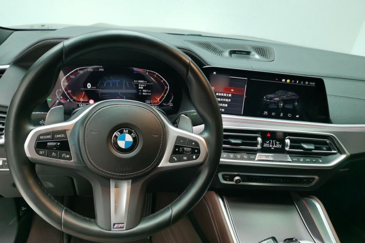 Used BMW X6 2022 Second Facelift xDrive40i M Sport Package Center Console