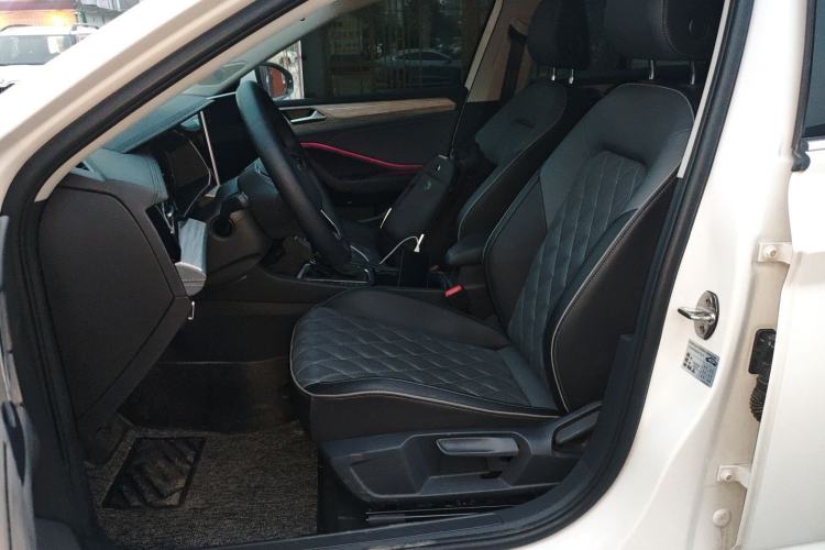 Used Volkswagen Sagitar 2024 300TSI DSG Excellence Edition Left Front Seat