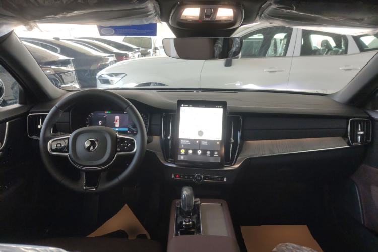 Used Volvo S90 2026 B5 Zhiyi Luxury Edition