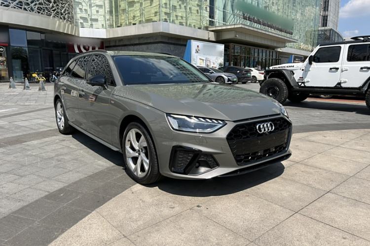 Used Audi A4 2023 Avant 40 TFSI Fashionable and Dynamic Model
