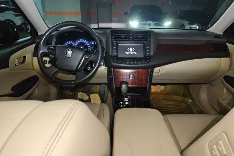 Used Toyota Crown 2010 2.5L Royal Leather Sunroof Navigation Edition