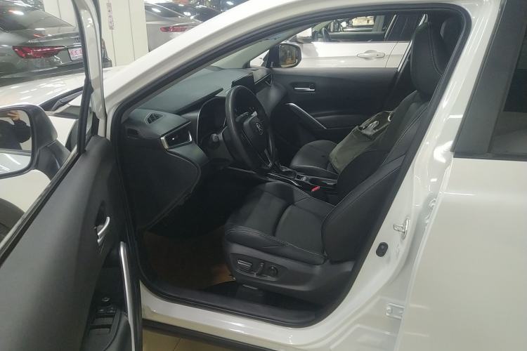 Used Toyota FRONTLANDER 2023 2.0L CVT Luxury Edition Driver Seat