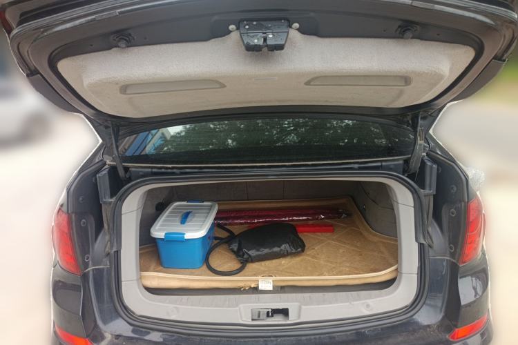 Used BMW 5 Series GT 2011 535i Elegant Edition Trunk