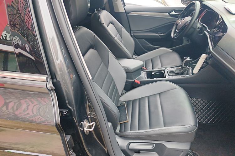 Used Volkswagen Sagitar 2021 280TSI DSG Excellence Edition Right Front Seat