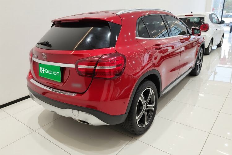 Used Mercedes-Benz GLA 2018 GLA 200 Fashion Model Rear Right 45 Deg