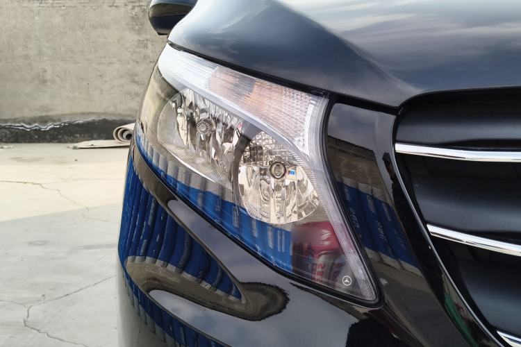 Used Mercedes-Benz Vito 2023 2.0T Elite Version 7 Seats
