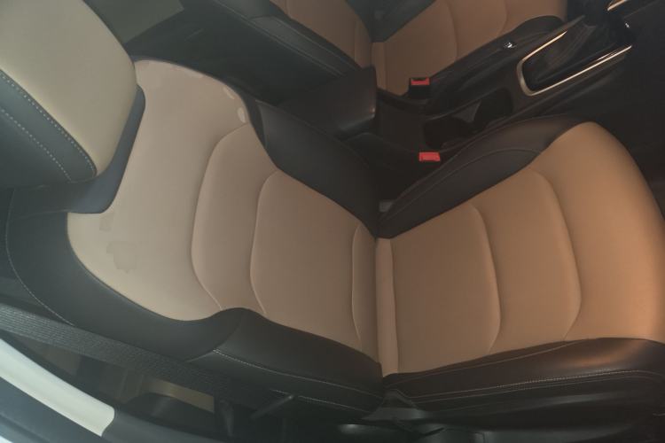 Used Chevrolet Monza 2020 320 Automatic Enjoyment Edition Right Front Seat