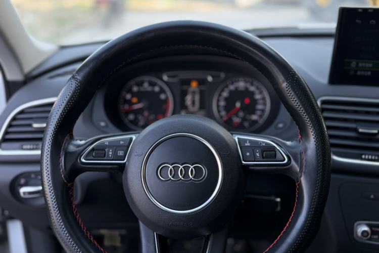 Used Audi Q3 2015 35 TFSI Millionth Anniversary Comfort Model