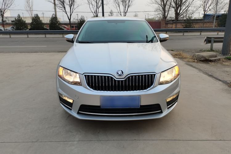 Used Skoda Octavia 2017 1.6L Automatic Chuanxing Edition

