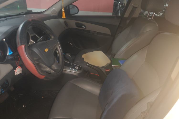 Used Chevrolet Cruze 2013 1.8L SE AT
