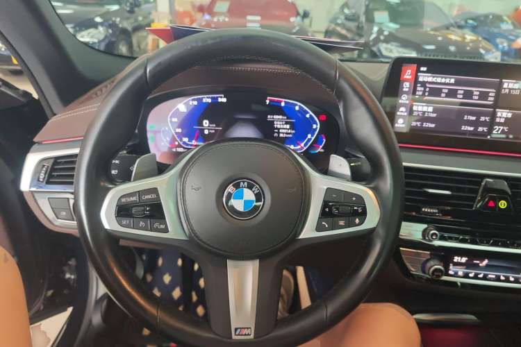 Used BMW 5 Series 2022 Second Facelift 530Li Luxury Version M Sport Package