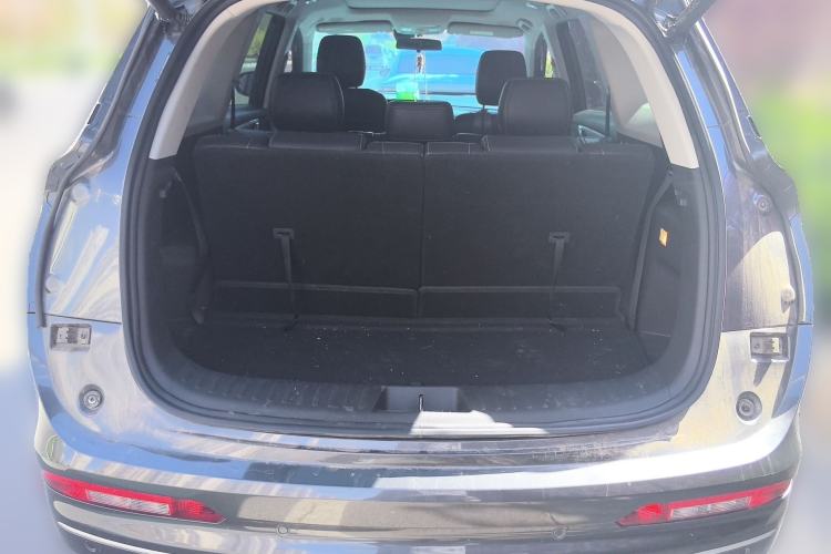 Used Landian E5 2024 Honor Edition 100KM Premium Model 7 Seats Trunk